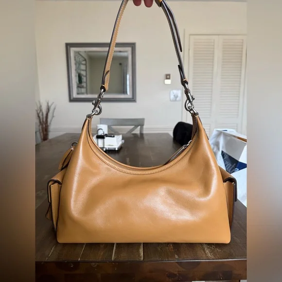 Coach Juliet Cargo in Glazed Honey Brown EUC - Picture 2 of 7
